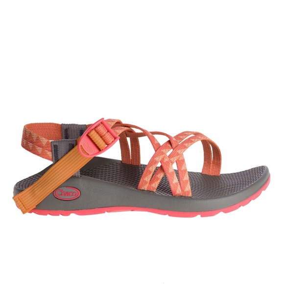 ももちゃん　1011 Chaco | Shoes | Chaco Zx Classic Womens Orange Strappy